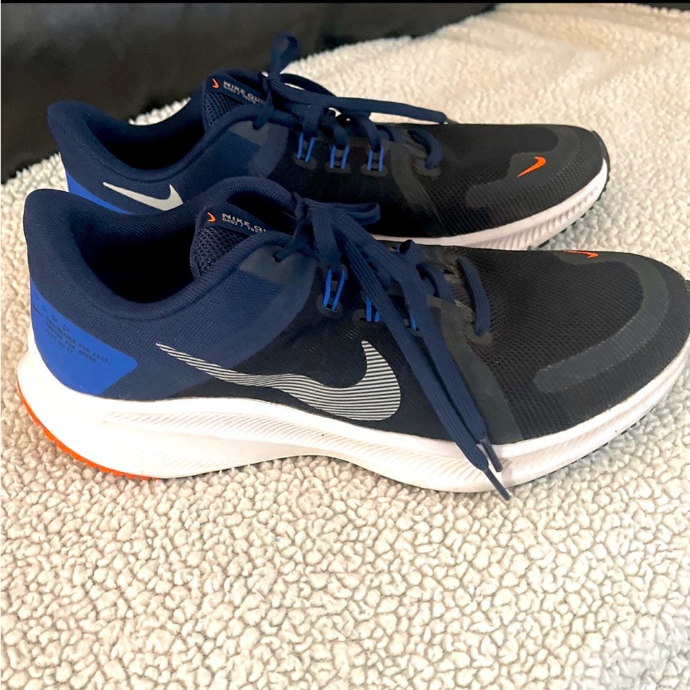 Men’s Nike Quest running shoes 7.5 blue/black